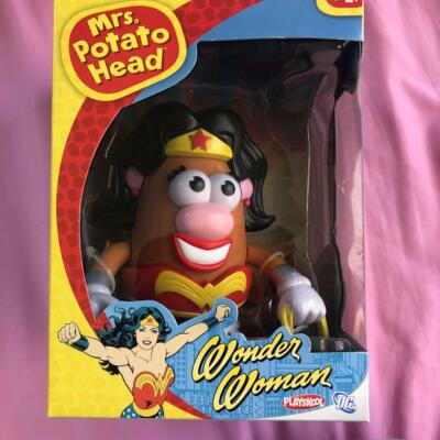 Mrs. Potato Head Wonder Woman フィギュア　アメトイ Mrs Potato Head Wonder Woman Figure | eBay