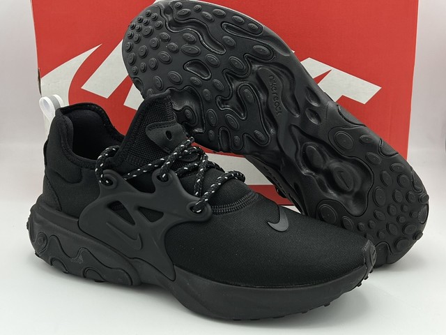 react presto black cat