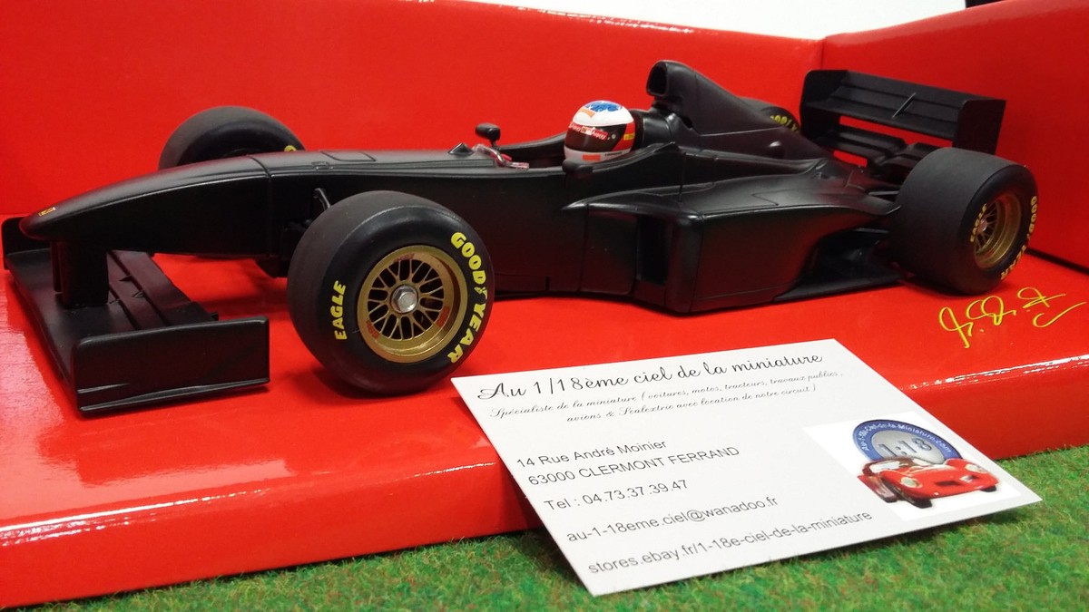 Miniature F1 Ferrari F300 1998 Schumacher 1/18 Minichamps - État Neuf