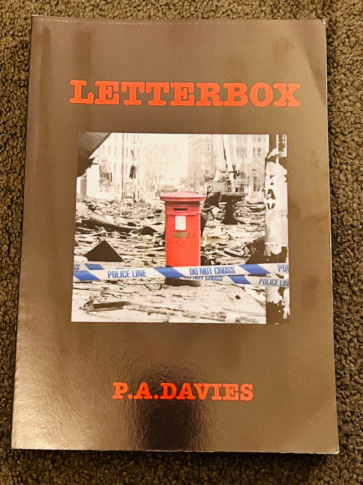 LETTERBOX by P.A. DAVIES -  signed by the author (iSB2471)