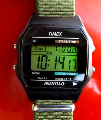 TIMEX  T80 INDIGLO  BLACK NEW 5 YEAR BATTERY GREEN NATO STRAP CAMPER FIELD