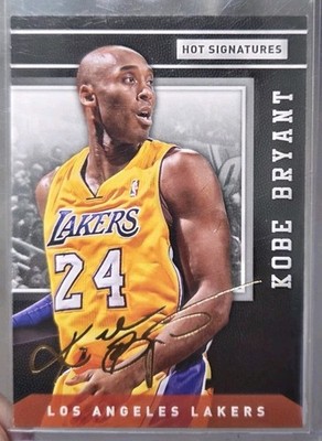 2014-15 Panini Kobe Bryant  #7  Hot Signatures