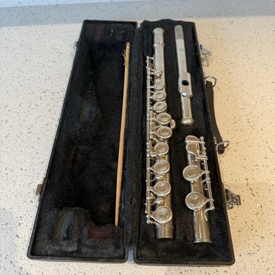 Yamaha versilberte F100SII Querflöte gebraucht mit Hartschalenkoffer Top Zustand