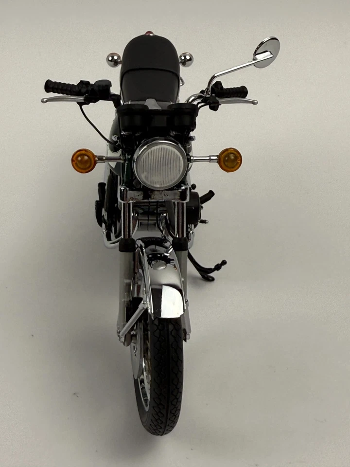 Minichamps 1973 Yamaha RD 350 Motorcycle Scale Model 1:12 - 122 163500 No. 76 - Image 4 of 4