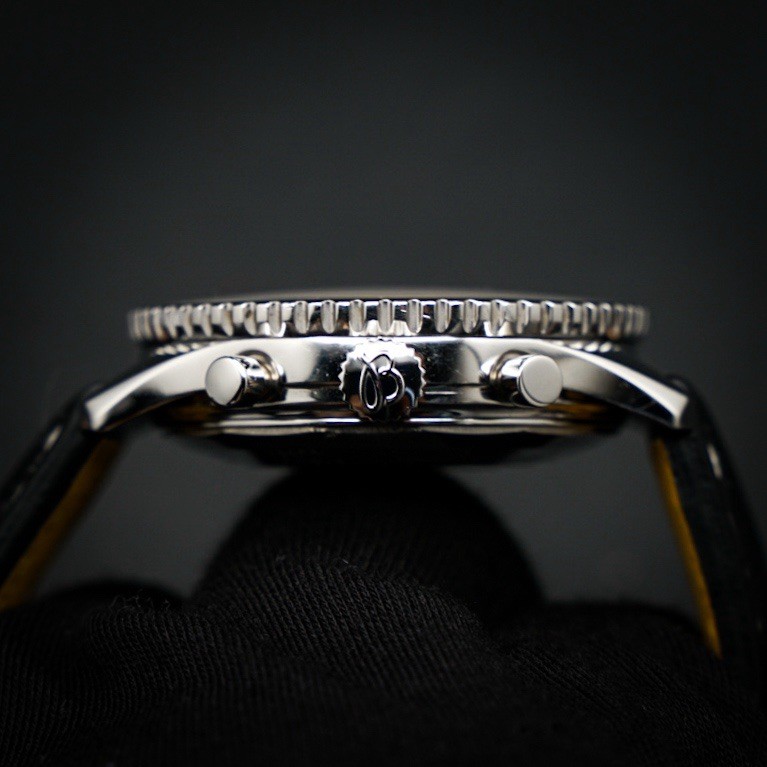 Breitling Navitimer A13022 - image 4