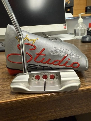 MINT Scotty Cameron Studio Style Catalina Putter 33.5 Inches W/40g Weights