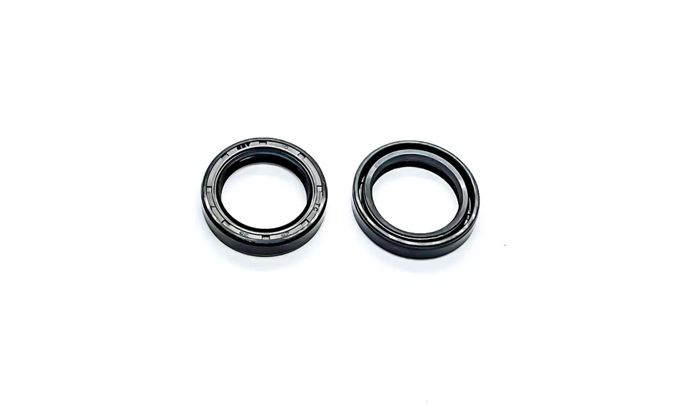 SELO 25x35x7 Nitrile Shaft Oil Seal with Garter Spring. R23 Double Lip. 25mm Shaft.