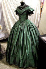 Dark Green Victorian Ball Gown Pleated Hem Civil War Historical Cosplay Dresses