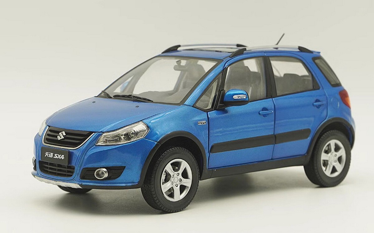 1/18 Scale Suzuki SX4 Blue Diecast Car Model Toy Collection Gift