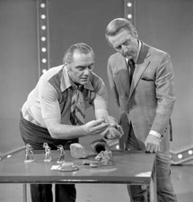 Ernest Borgnine Vin Scully in The Vin Scully Show 1973 TV Old Photo 1