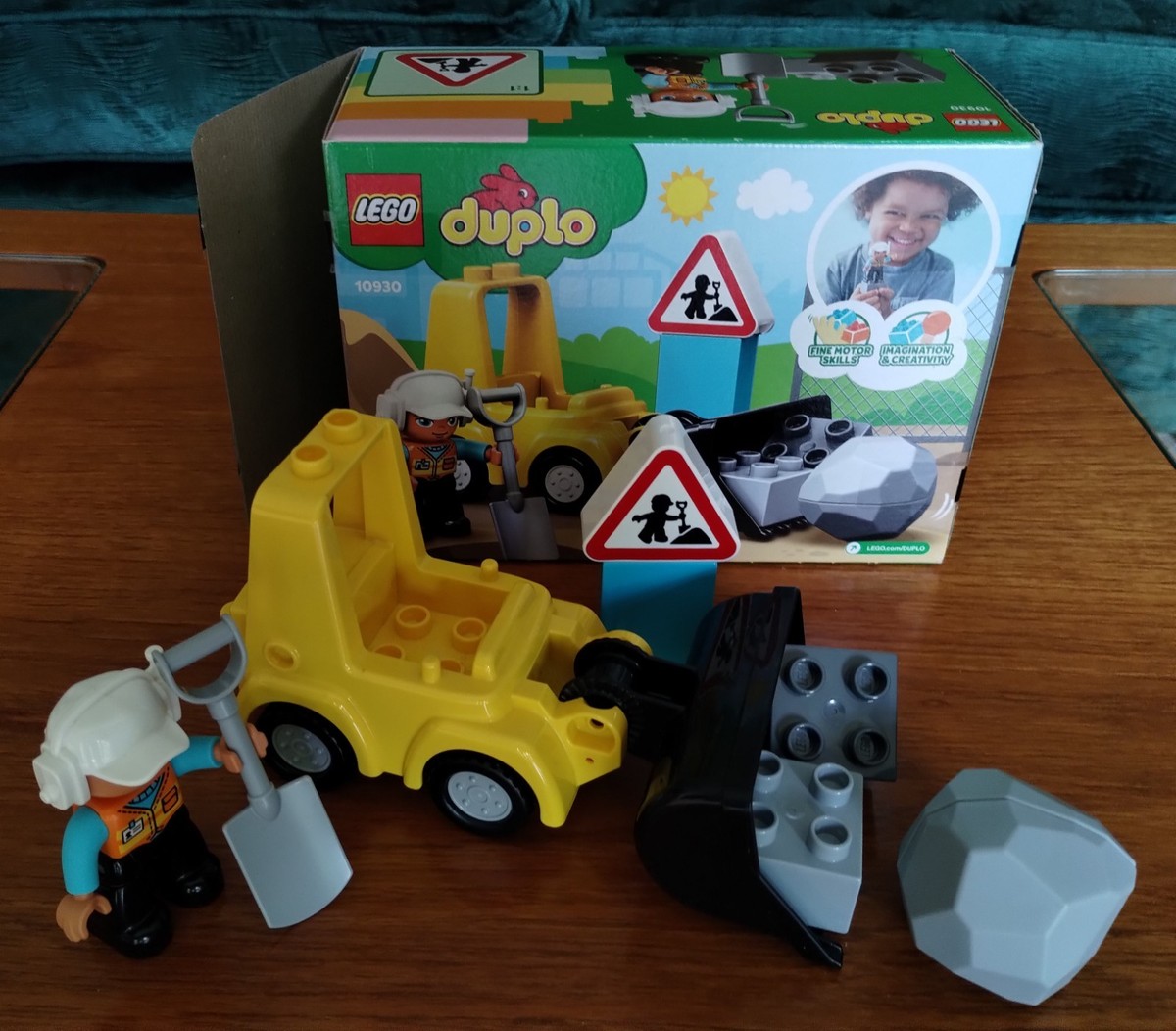 Lego DUPLO Bulldozer (10930) complete, in box, excellent