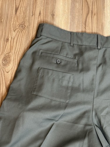 JACQUEMUS LE GADJO Men's Shorts Size 50 / US 40 100% Wool Olive Green Color - Picture 6 of 17