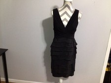 Adrianna Papell Black Sleeveless Vneck Tiered Ruffles Back Zip Cocktail Dress 10