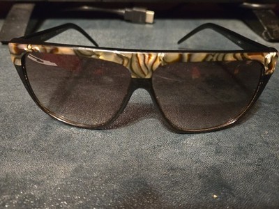 Laura Biagiotti Sunglass P-7276 L Fair Condition Small Noticeable Marks  Bottom