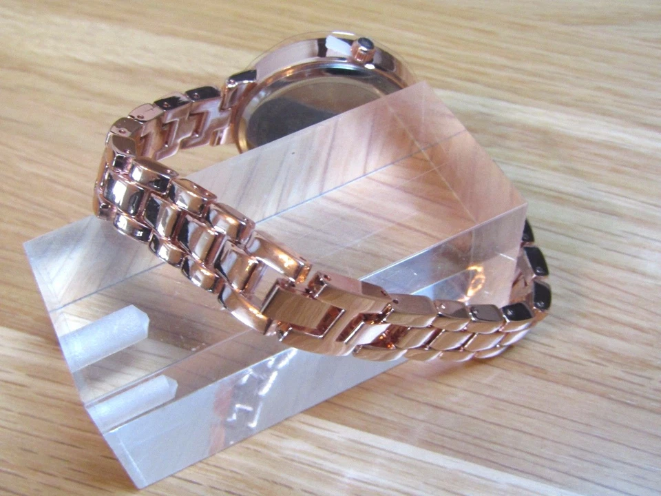 BRAND NEW LADIES HENLEY WATCH BLACK DIAL DIAMANTE STONES ROSE GOLD BRACELET - Imagem 4 de 4