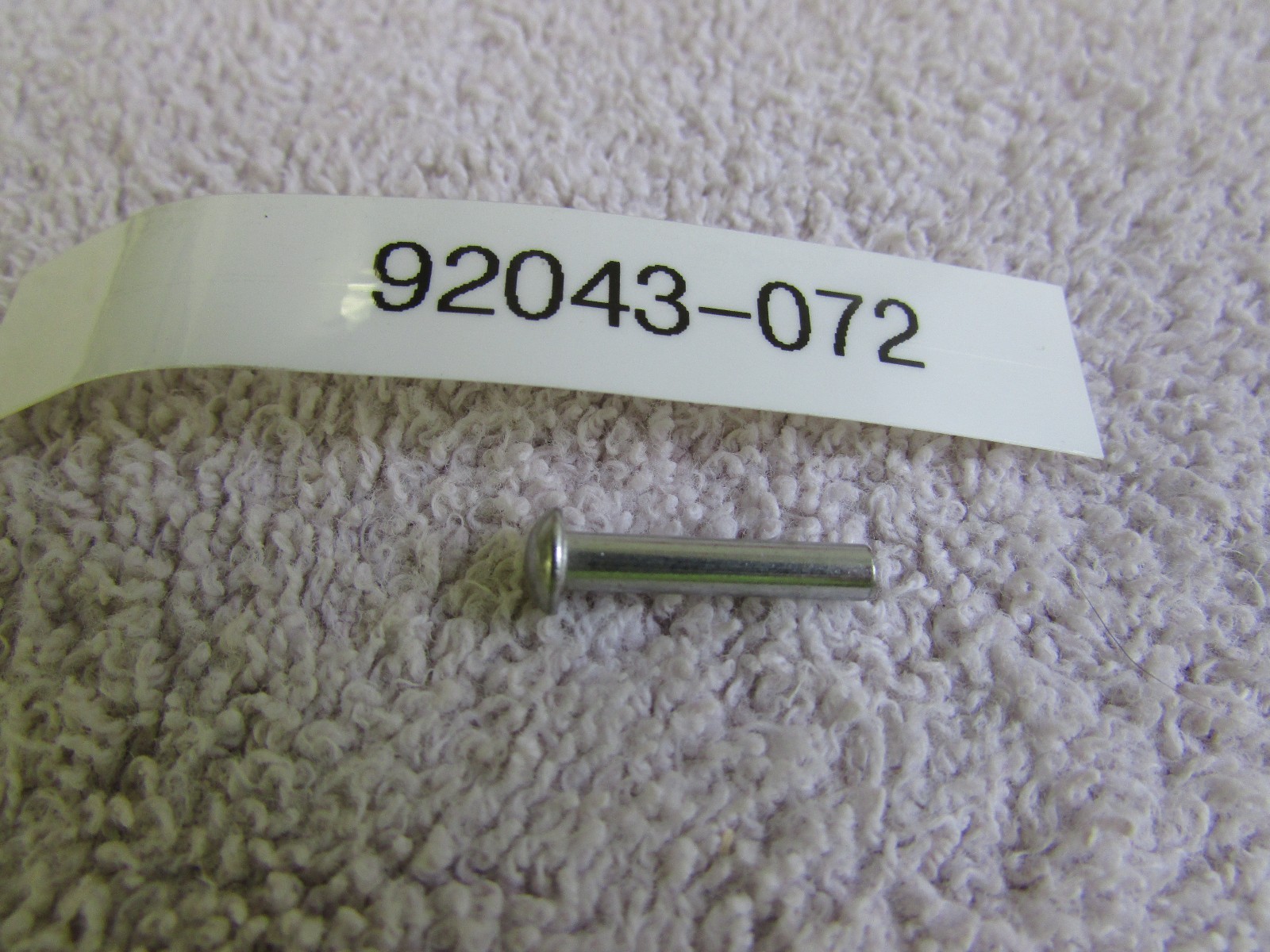 NOS KAWASAKI H1 500 H2 750 S2 350 TRIPLE FUEL GAS TANK CAP HOOK PIN ...