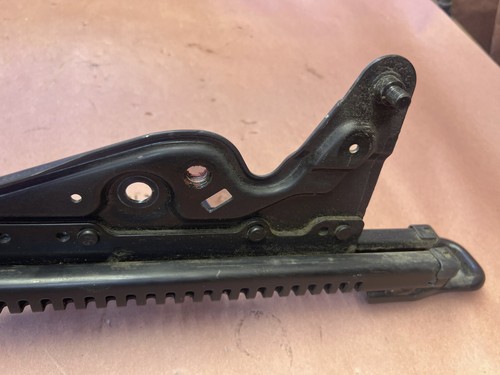 98 Honda Prelude Front RIGHT Seat Track Rail Mounting Bracket Passenger 97-01 - Bild 6 von 13