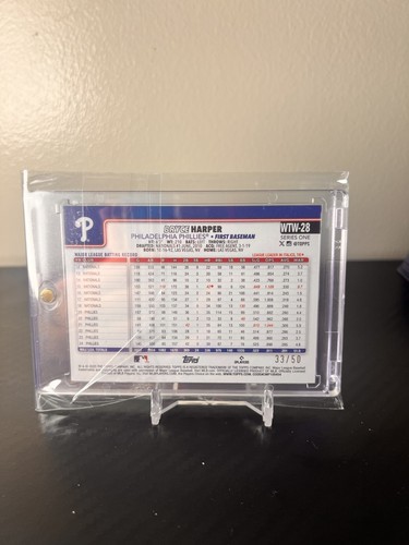 2025 Topps Series 1 Celebration - Bryce Harper Walk This Way Gold /50 #WTW-28 - Bild 2 von 2