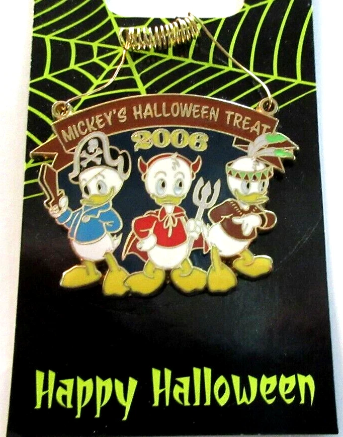DLR MICKEY'S HALLOWEEN TREAT 2006 HUEY, DEWEY, & LOUIE PIN - LE of 2500 - #50128 - Image 3 of 3