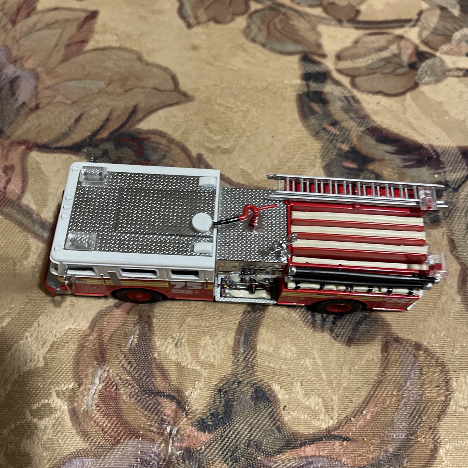 Picture 2 of 5