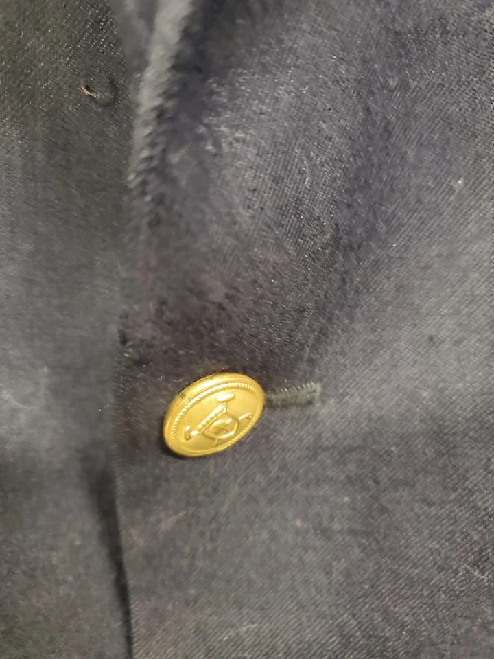 Traje Blazer Patrick James Franela Lana 2 Botones Dorados Azul Marino 41R Foto 2 de 4