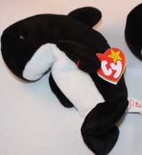 TY Beanie Baby - WAVES the Whale MINT WITH ALL TAGS 1996