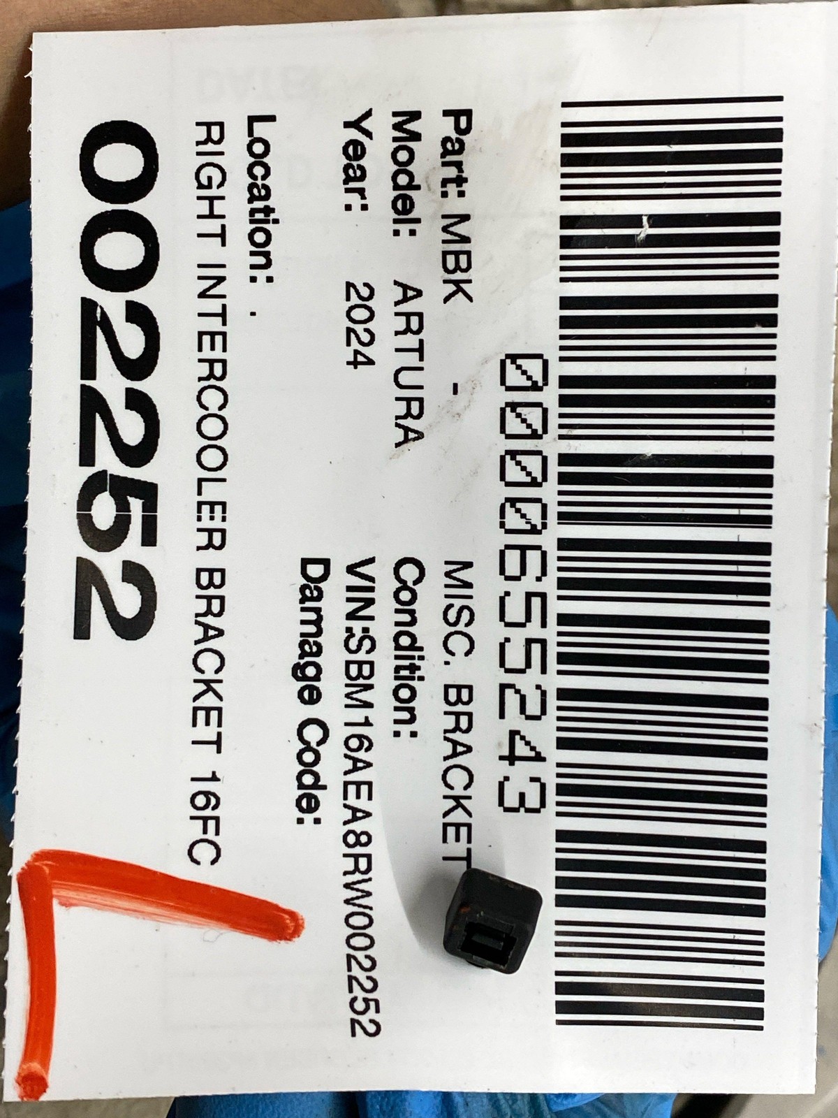 2024 MCLAREN ARTURA RIGHT INTERCOOLER BRACKET 16FC425CP OEM