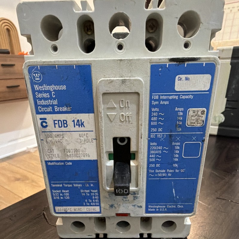 Westinghouse FDB 14k Circuit Breaker 100A 600VAC 3-Pole Trip Indicator FDB3100