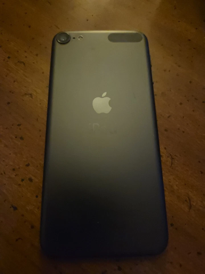 iPod 6th Gen A1574 32GB Space Gray Unlocked VERY NICE - Image 2 of 4