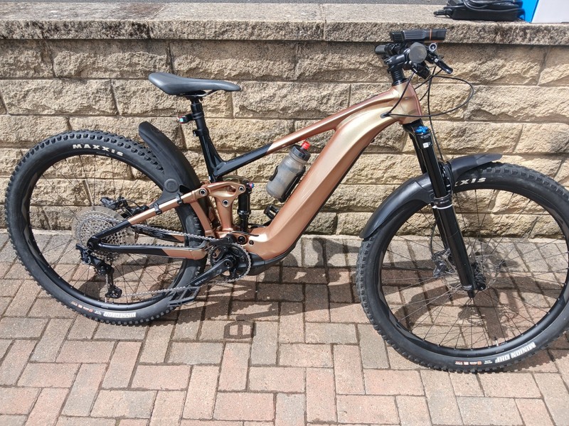 Giant Trance Mountain Bike Full Suspension Large frame 29" Wheel