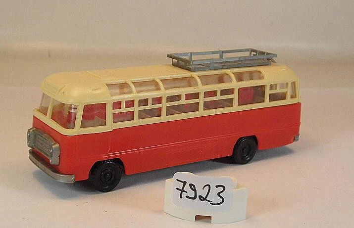 SES S.E.S. 1/87 Ikarus 31 Linienbus beige/rot DDR #7923