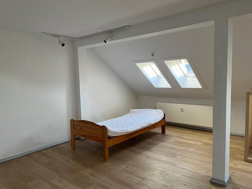 Schmuckkästchen über den Dächern von Chemnitz-Dachgeschosswohnung im Zentrum - Bild 2 von 22
