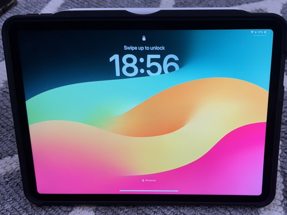 iPad Pro 11 M2 4th Gen 1TB 16GB RAM Gray Cellular w/Case Mint Condition-image