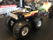 hot wheels monster jam launch and smash playset