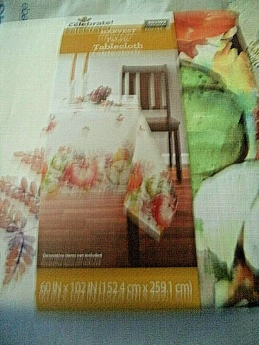Celebrate Harvest Fabric 60x102 in. Tablecloth New - 第 5/5 張圖片