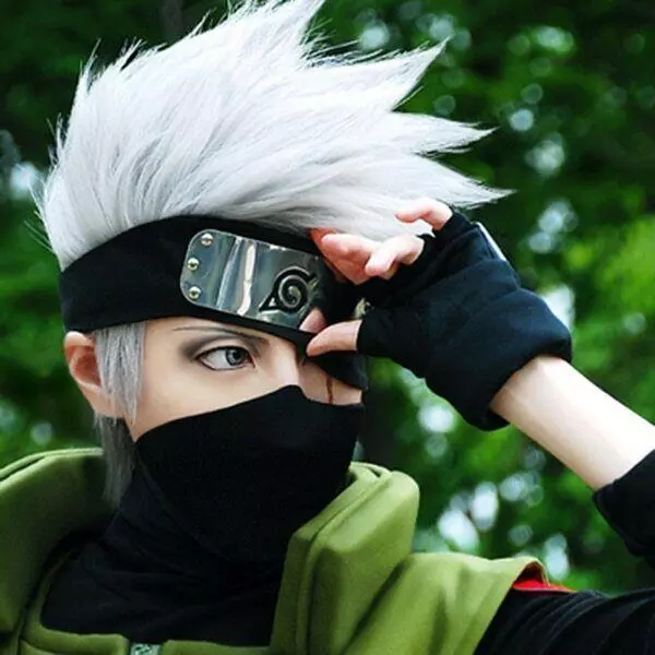 Awesome Kakashi Cosplay  Naruto cosplay, Manga cosplay, Cosplay