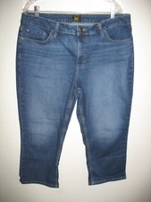 Lee Blue Jean Capris Sz 18 M Dark Denim Stretch Womens