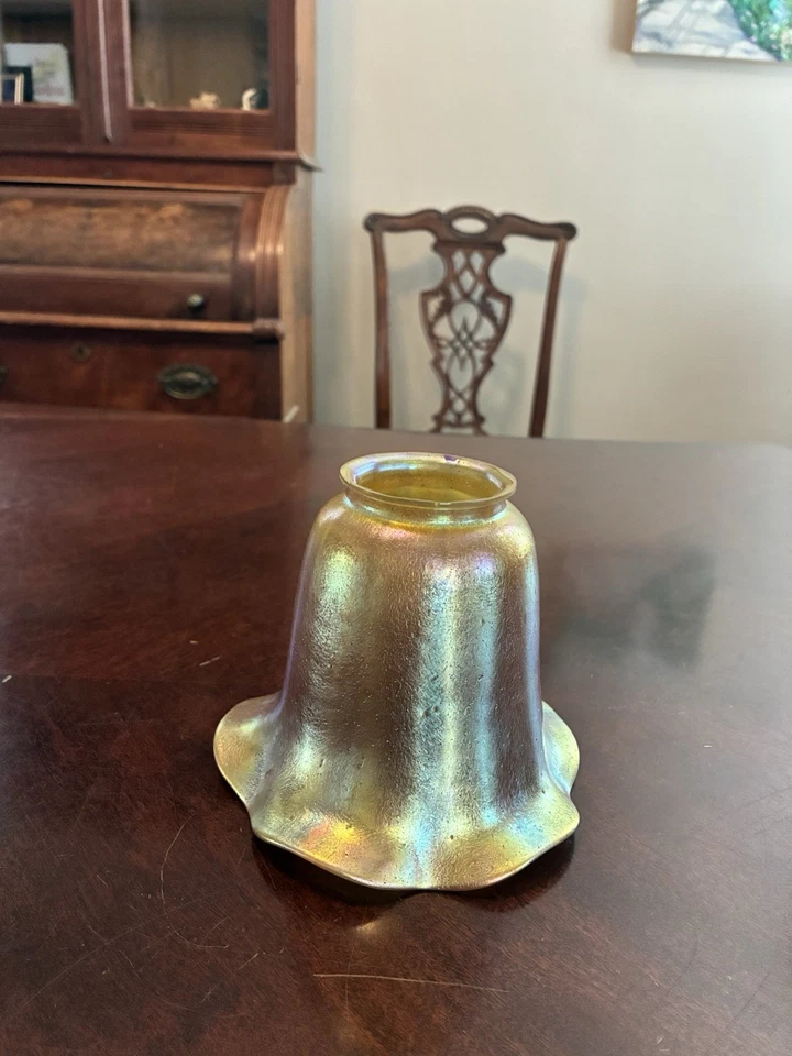 Abajur antigo de vidro iridescente dourado - Imagem 2 de 4