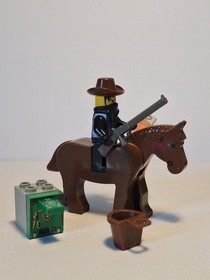 LEGO&reg; Western Bandit + Horse & Accessories | Set 6761 / 6764 | Excellent Condition