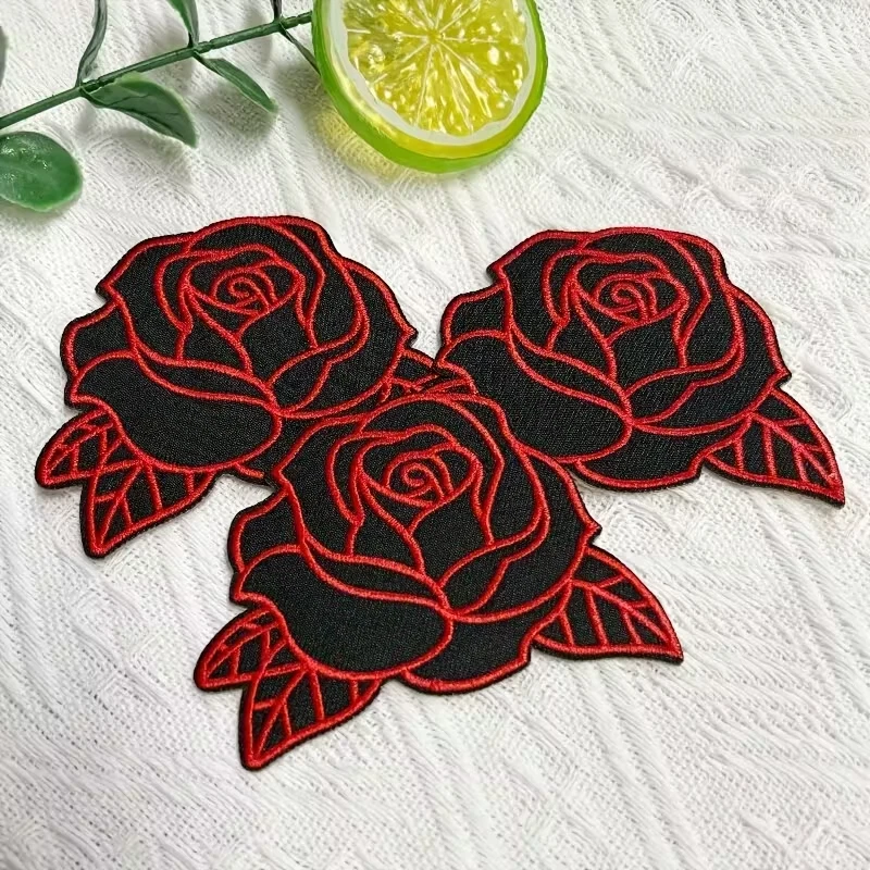 铁质贴片 - 红/黑玫瑰花 3+1/2 x 2+1/2 英寸 — 第 3/4 张图片