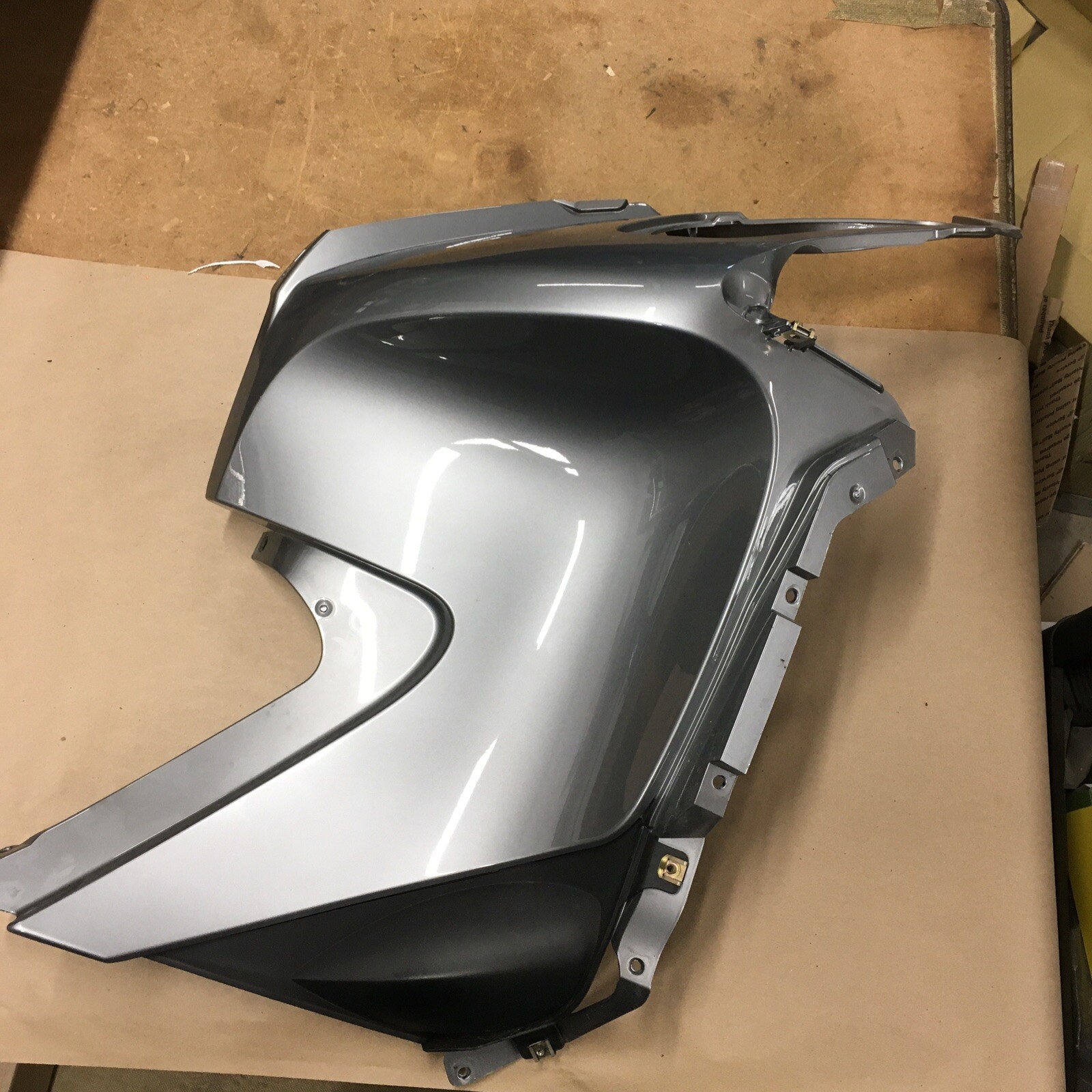 2006 BMW R1200RT Right Fuel Tank Cover Color 933 230165 eBay