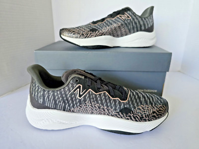New Balance  Women's 8W  FuelCell Shift TR v2 Running
