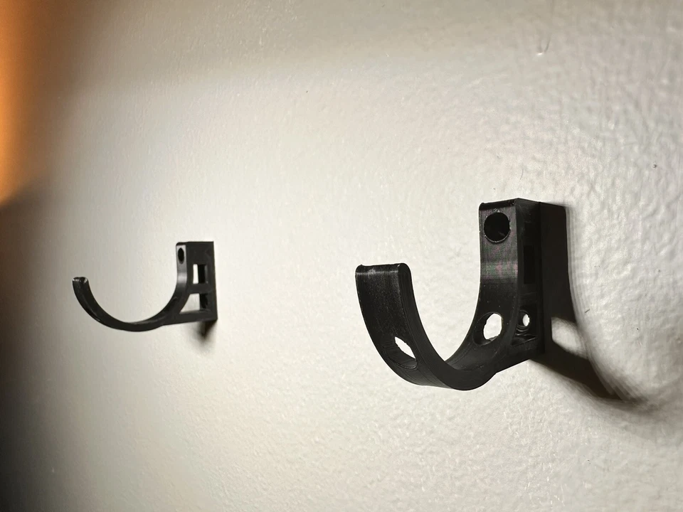 PARTS KIT for Ryobi Air Horn. Wall Mounts, Screws, Keychain, Soda Cap - Image 2 of 3