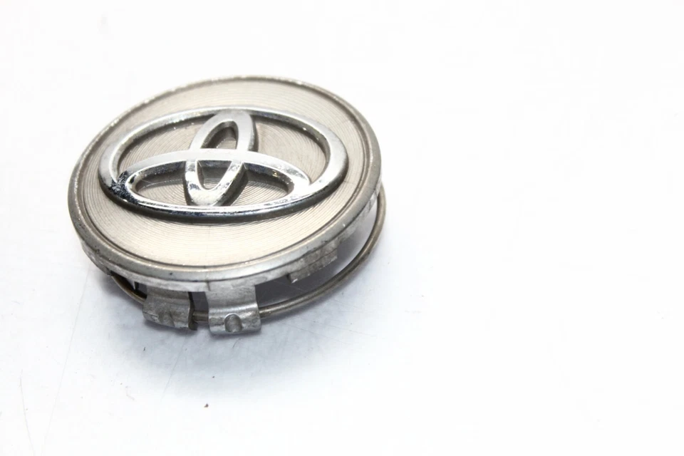 TOYOTA MATRIX CAMRY CROMO FÁBRICA LLANTA TAPA CENTRAL 1 PIEZA OEM P7786 Foto 4 de 4