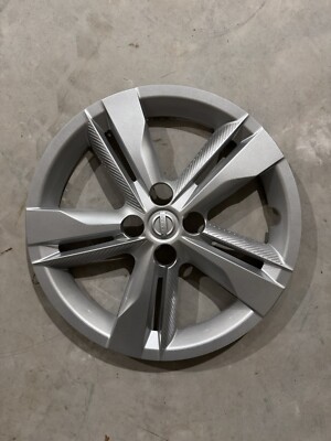 Nissan Kicks 16  OEM Hubcap Wheel Cover 40315-5RB0E 53100 LIKE NEW 