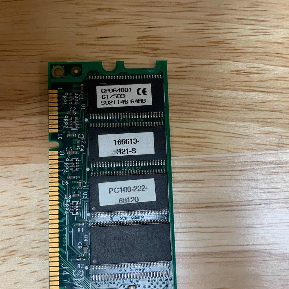 Infineon 128MB SDRAM HYS64V8300GU-8 PC100-222-620 DIMM Module 8Mx64 CL2 - Image 3 of 3