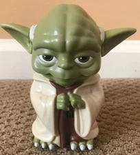 STAR WARS JEDI YODA TALKING FLASHLIGHT 5-inches
