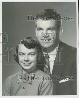 #ad #ad 1955 Press Photo Joan Campbell and husband to be Robert Garber Waldo Seattle $24.99