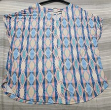 Maglietta Donna Stile Anni 60 Con Piccola Apertura Sulla Parte Dietro Del Collo