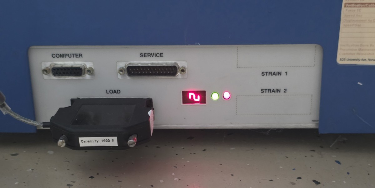 Instron 3345 Single Column 5kN Universal Testing System | eBay